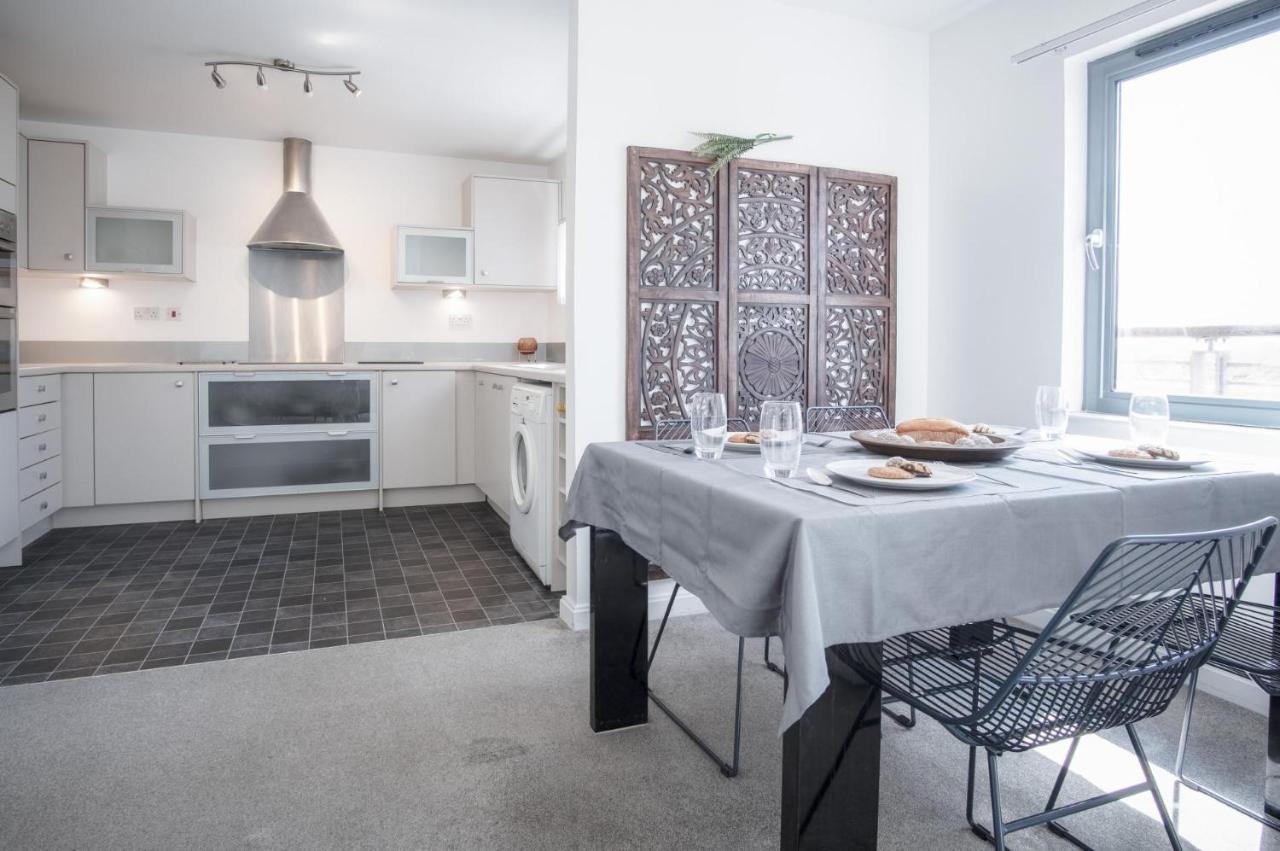 Maritime Quarter - 2 Bedroom Apartment - Sa1 Beach Front Fishermans Way Swansea Dış mekan fotoğraf